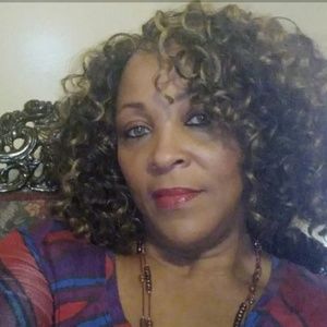 Meet your Posher, Lillie